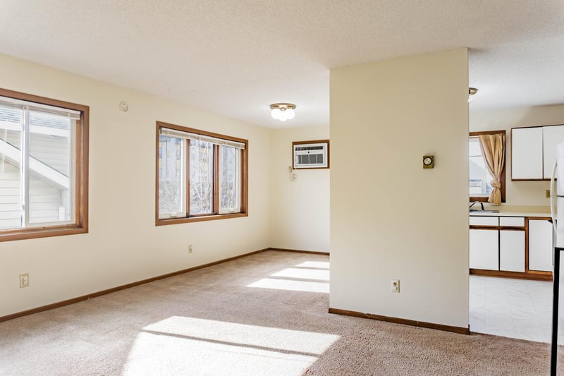 904 9th Ave SE, Minneapolis, MN 55414