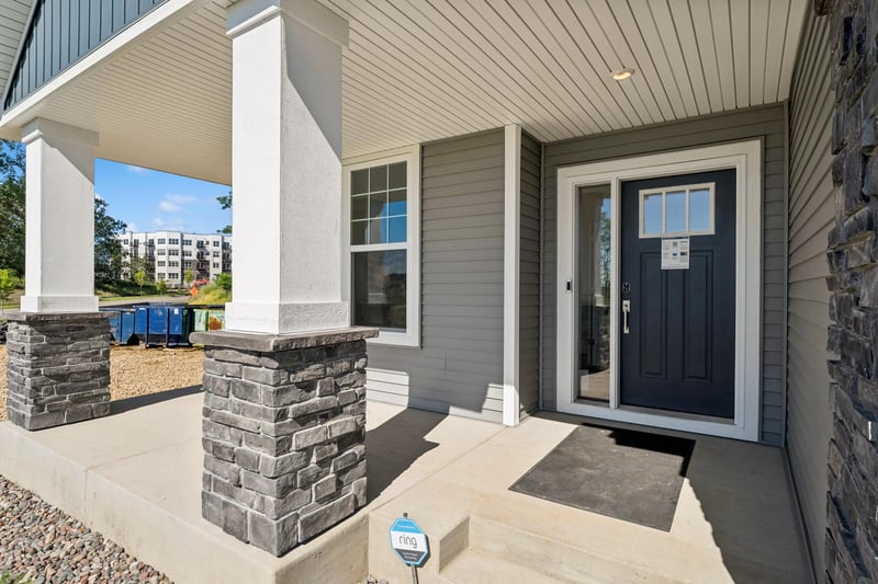 4024 Heath Ave N, Oakdale, MN 55128