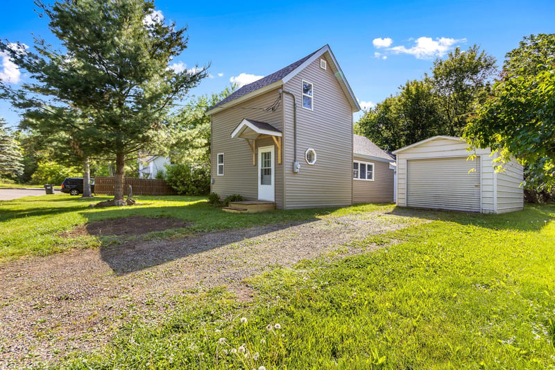 610 Park Ave, Sandstone, MN 55072