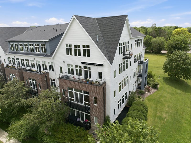 301 7th St W #2204, Northfield, MN 55057