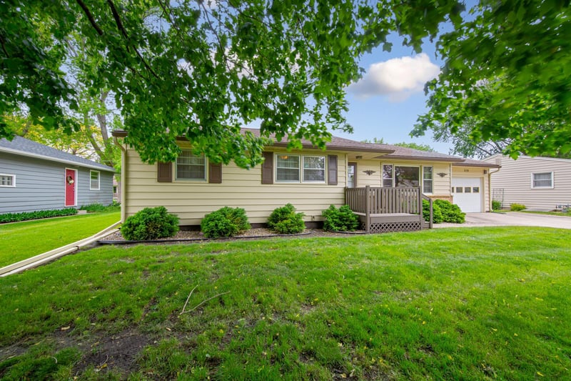 219 Floral Ave, Mankato, MN 56001