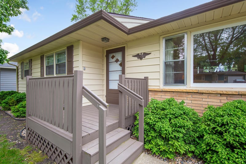 219 Floral Ave, Mankato, MN 56001