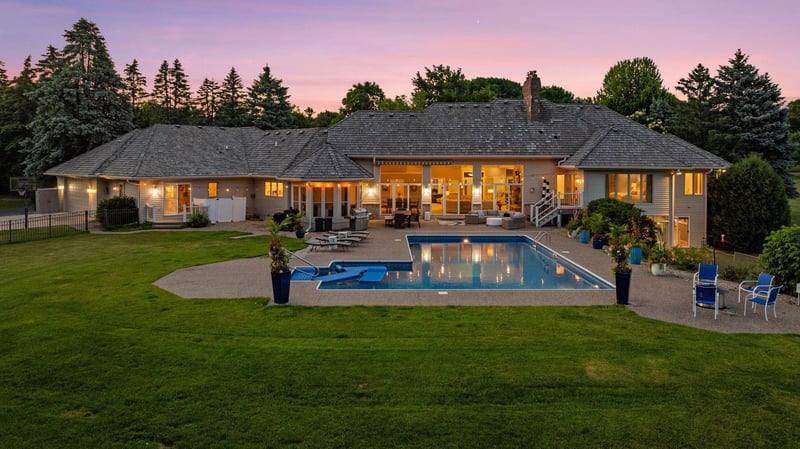1615 Northridge Dr, Wayzata, MN 55391