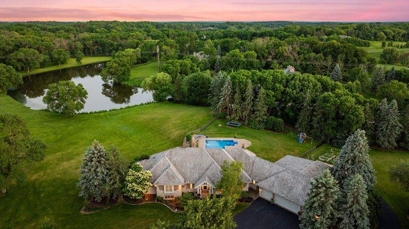 1615 Northridge Dr, Wayzata, MN 55391