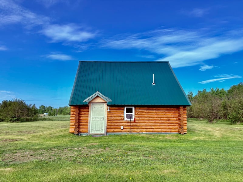 4284 Logan Rd NW, Baudette, MN 56623