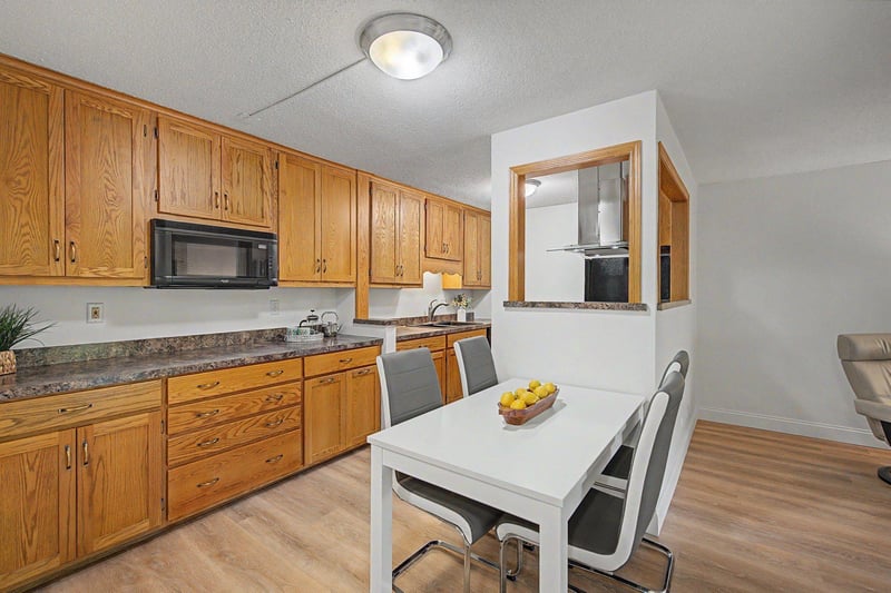4045 Hodgson Rd #107, Shoreview, MN 55126