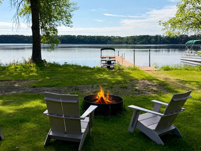 156 Lakeshore Dr, Moose Lake, MN 55767