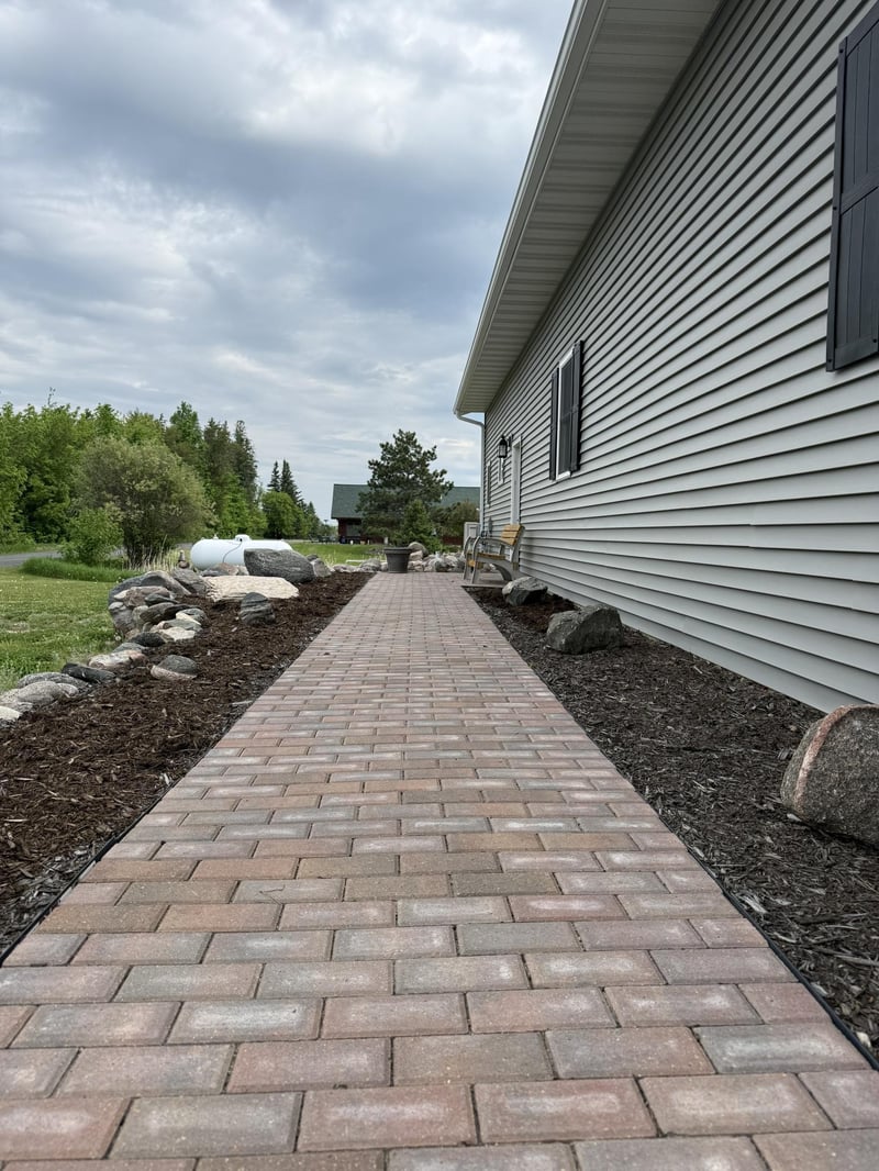 504 Lakin Ave NW, Kelliher, MN 56650