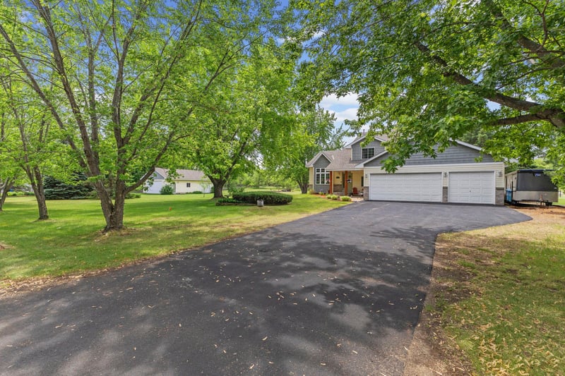 11811 139th Ave N, Dayton, MN 55327