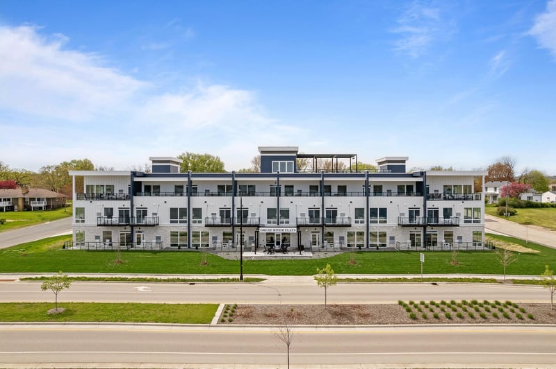 907 N Lakeshore Dr #303, Lake City, MN 55041