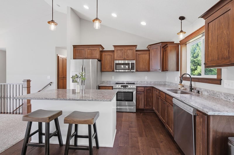 397 15th St, Farmington, MN 55024