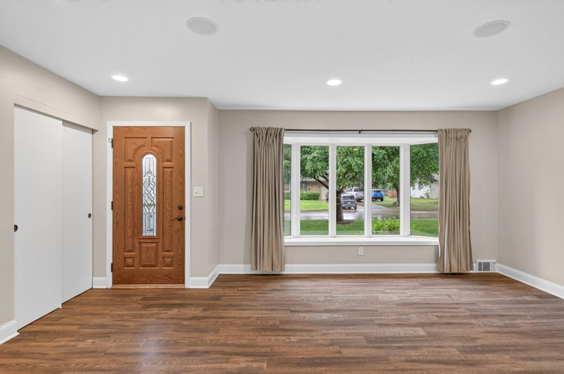 8000 Aster Dr N, Brooklyn Park, MN 55428