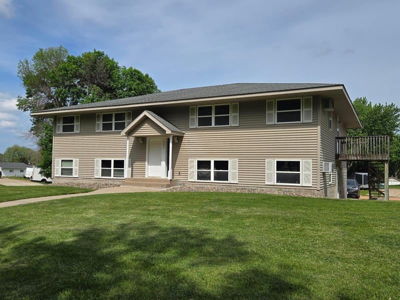 309 5th Ave NW, New Prague, MN 56071