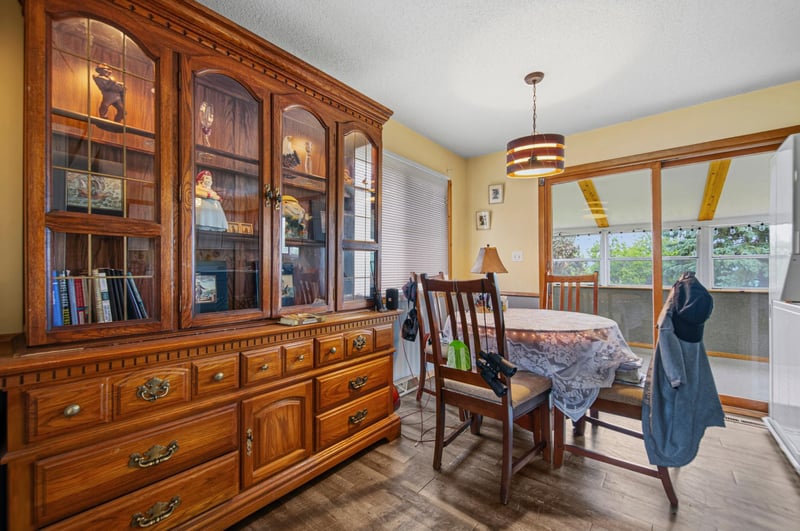 1114 N High St, Lake City, MN 55041