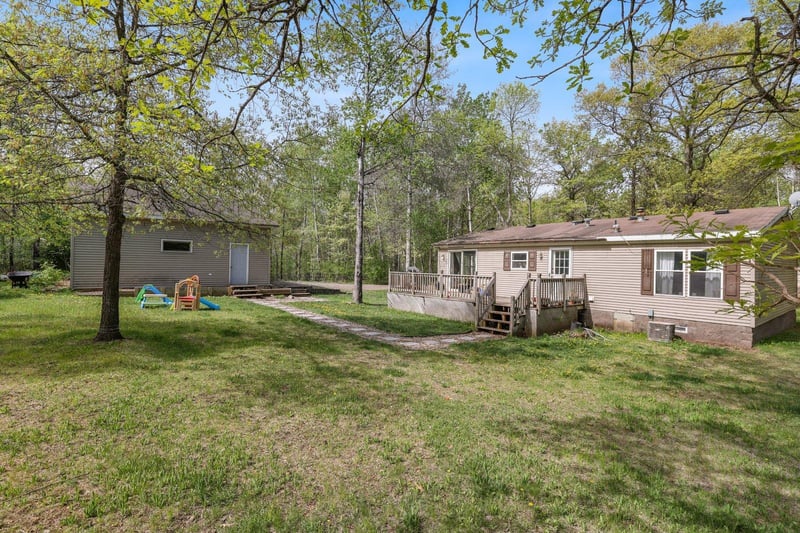 94886 Sunset Ln, Moose Lake, MN 55767