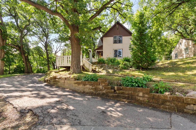 3 2nd St SW, Faribault, MN 55021