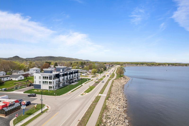 907 N Lakeshore Dr #204, Lake City, MN 55041