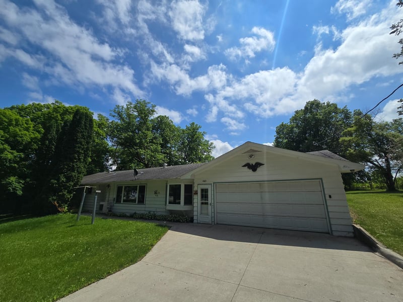 321 E Scharf Ave, Vergas, MN 56587