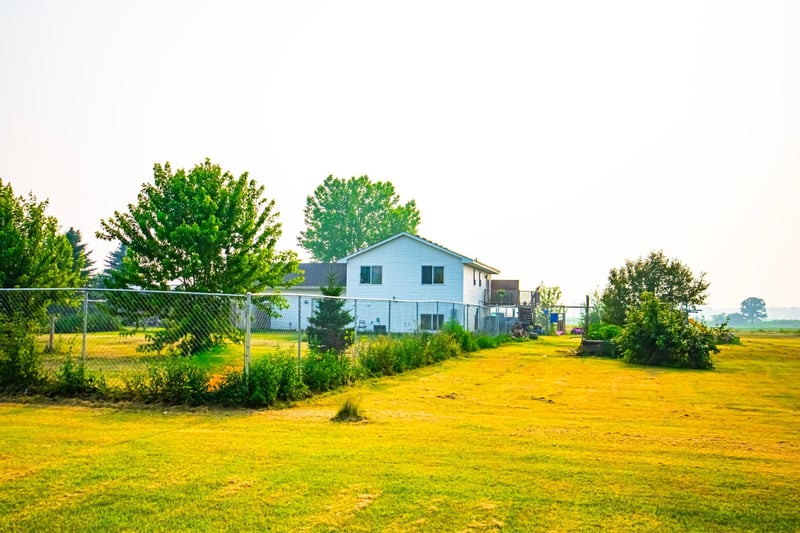 1616 Evergreen Dr, Ogilvie, MN 56358