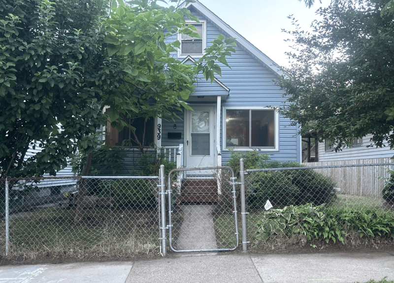 939 Earl St, Saint Paul, MN 55106