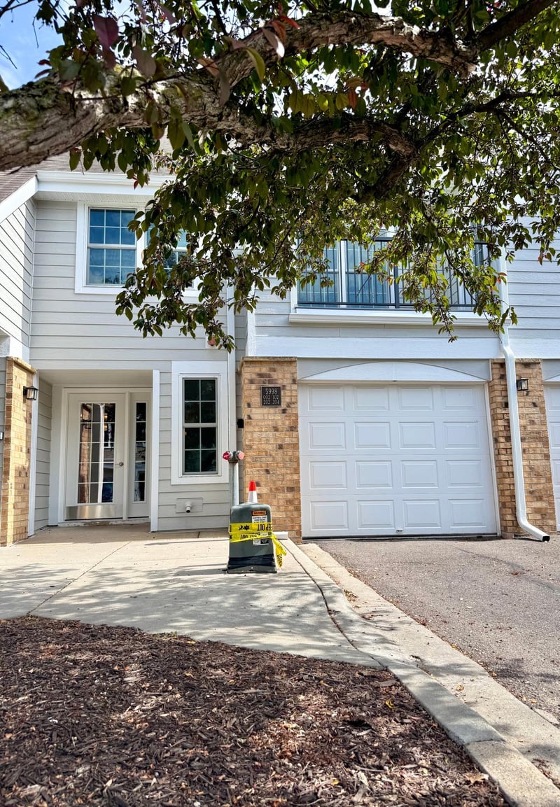 5998 Chasewood Pw #002, Minnetonka, MN 55343