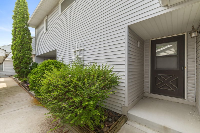 4119 Nancy Pl, Shoreview, MN 55126