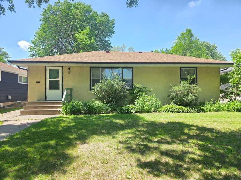 4929 Queen Ave N, Minneapolis, MN 55430