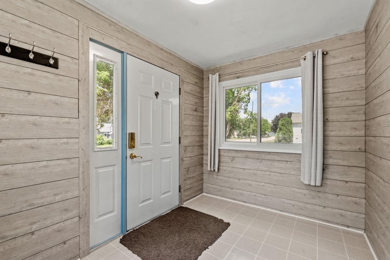 1345 S Main St, Zumbrota, MN 55992