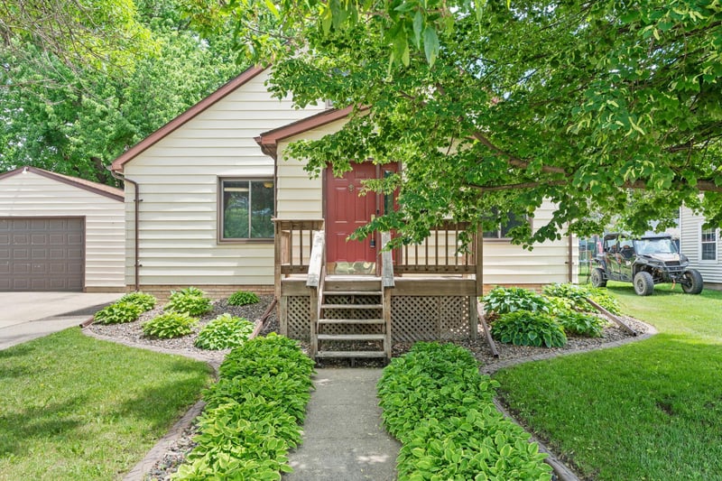 1345 S Main St, Zumbrota, MN 55992