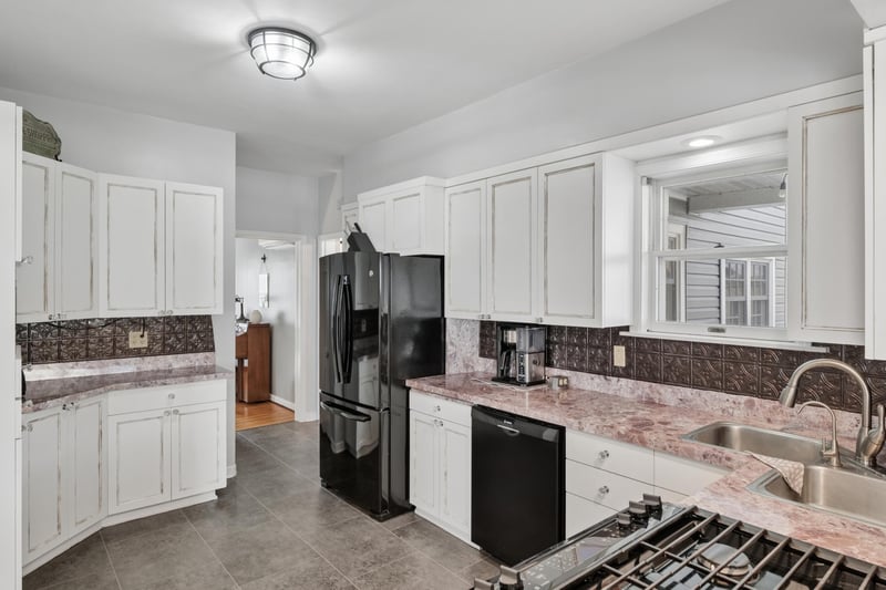 1119 9th St, Gaylord, MN 55334