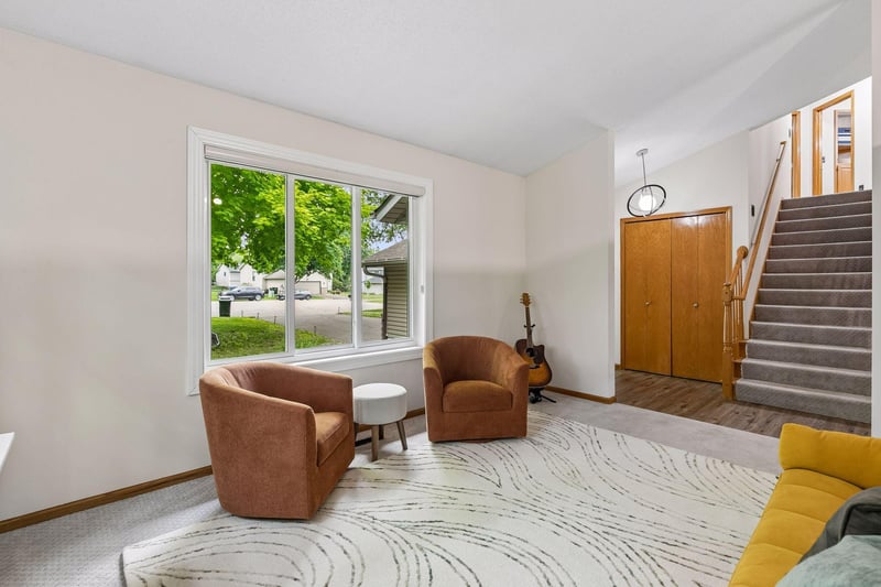 3689 Willbrook Ct, Eagan, MN 55123