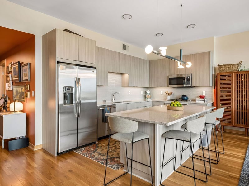 1240 S 2nd St #828, Minneapolis, MN 55415