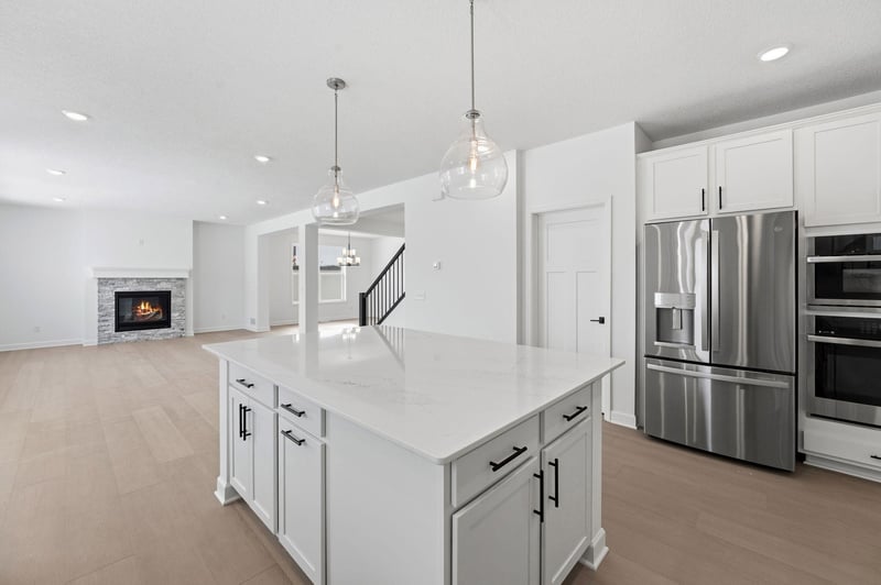 19999 Gadston Ln, Lakeville, MN 55044