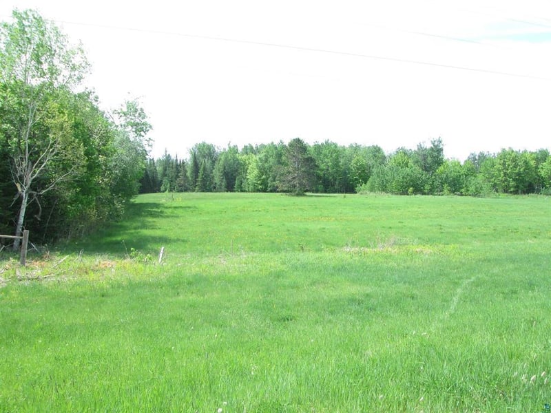 4606 Maki Rd, Brookston, MN 55711