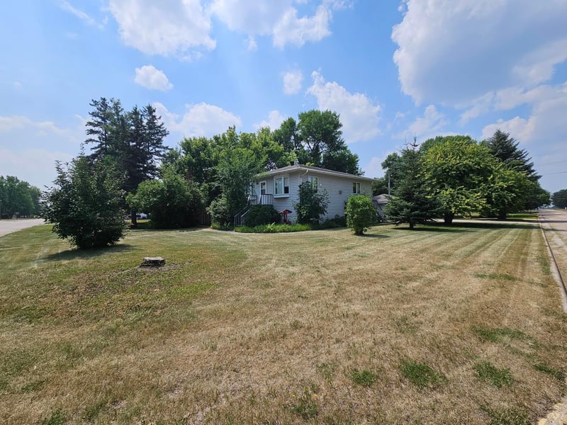 502 Chicago Ave SW, Red Lake Falls, MN 56750