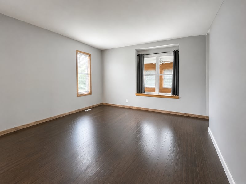 320 S Willow St, Belle Plaine, MN 56011