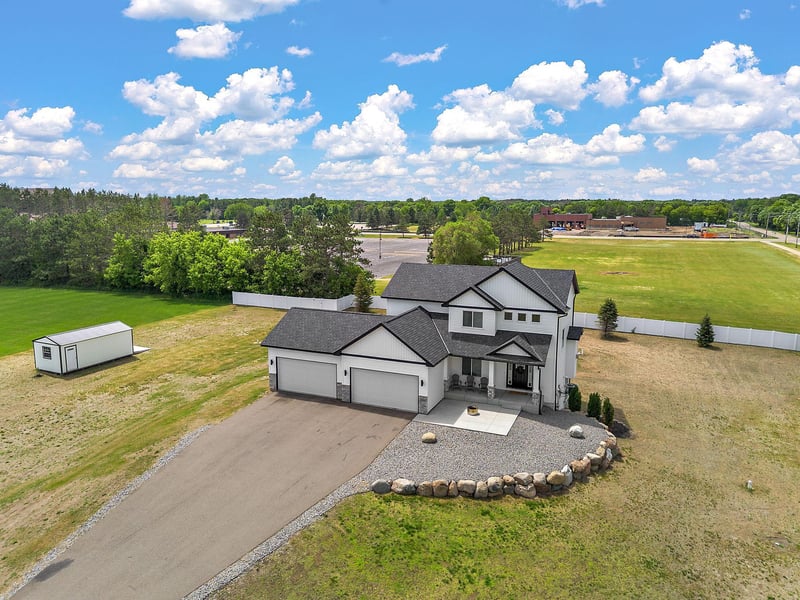 20044 Killdeer St NW, Oak Grove, MN 55011