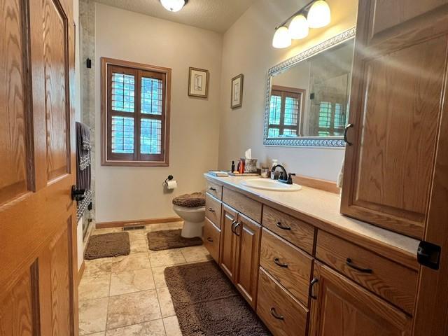 2201 7th St NW #A, Austin, MN 55912