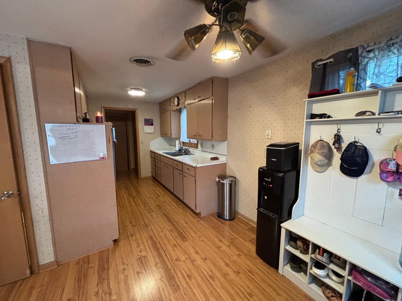 1103 Wilbur St, Worthington, MN 56187