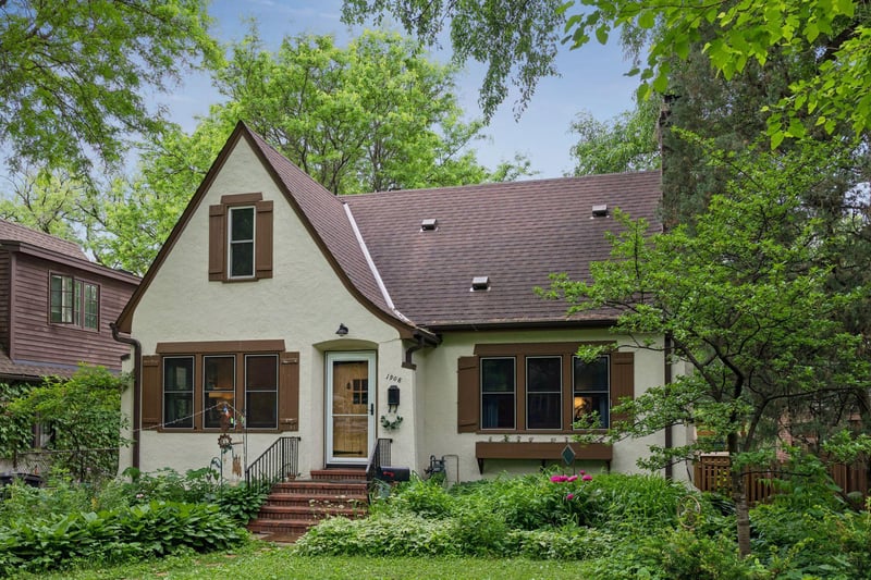 1908 E River Ter, Minneapolis, MN 55414