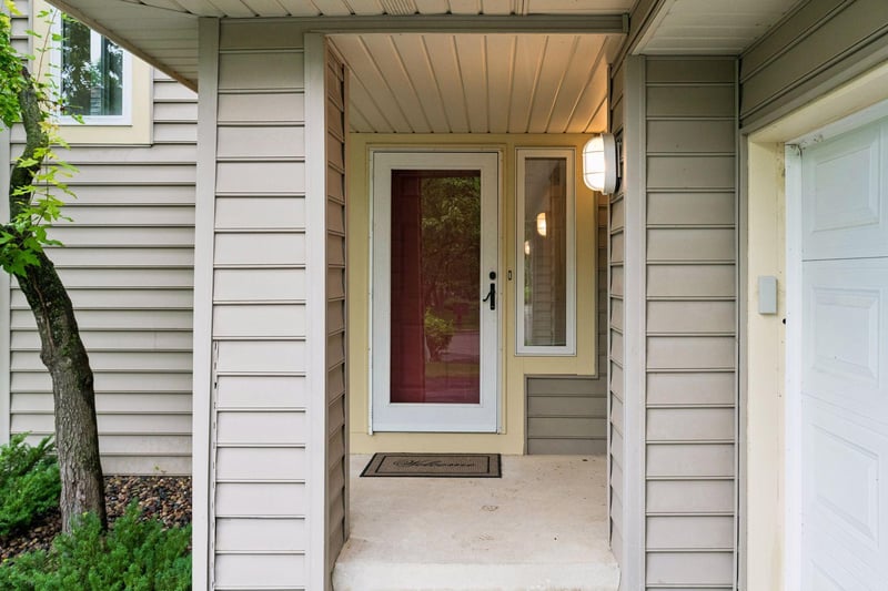 15575 17th Pl N, Plymouth, MN 55447