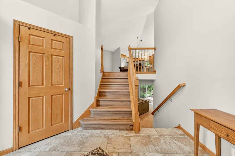 2482 Crimson Ridge Cir NW, Rochester, MN 55901