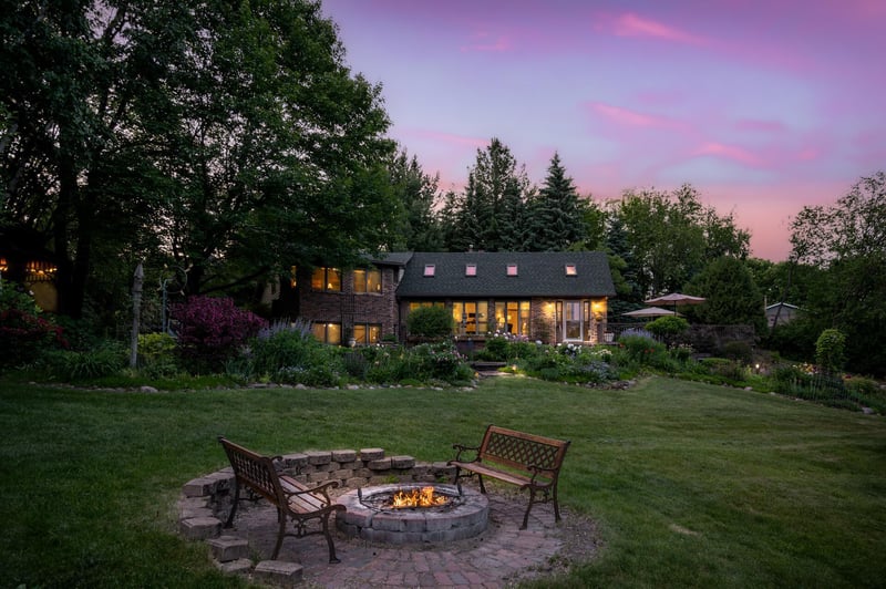 8840 River Heights Way, Inver Grove Heights, MN 55076