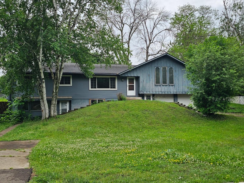 10609 32nd Ave N, Plymouth, MN 55441