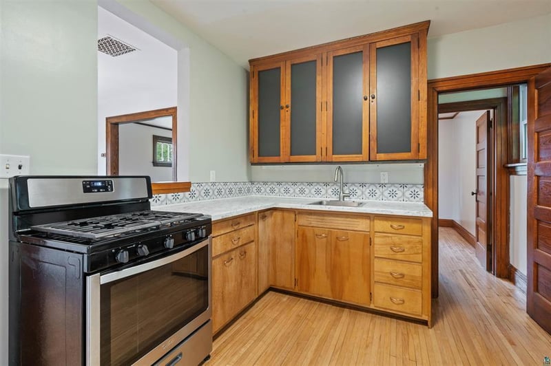 1428 Fern Ave, Duluth, MN 55805