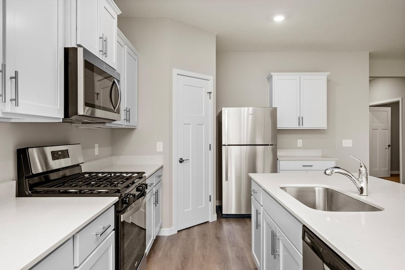 901 Spruce Cir N, Cambridge, MN 55008
