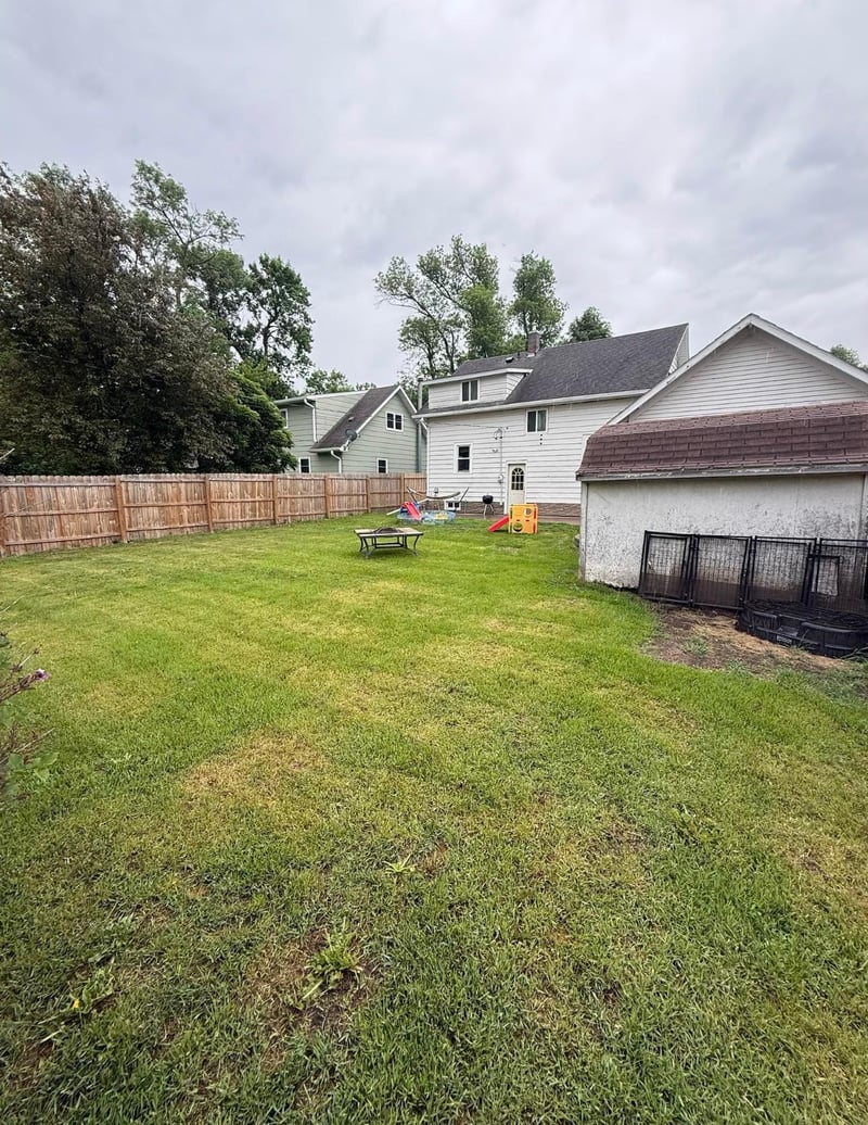 825 7th St SW, Pipestone, MN 56164