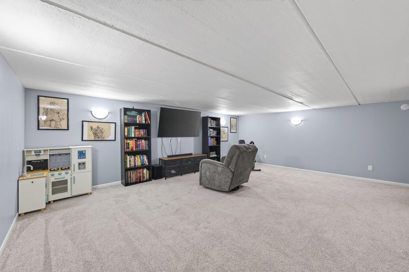 6700 Kennaston Dr NE, Fridley, MN 55432