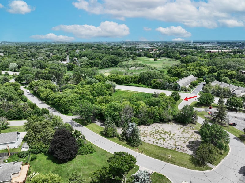 13901 St Andrews Dr, Eden Prairie, MN 55344