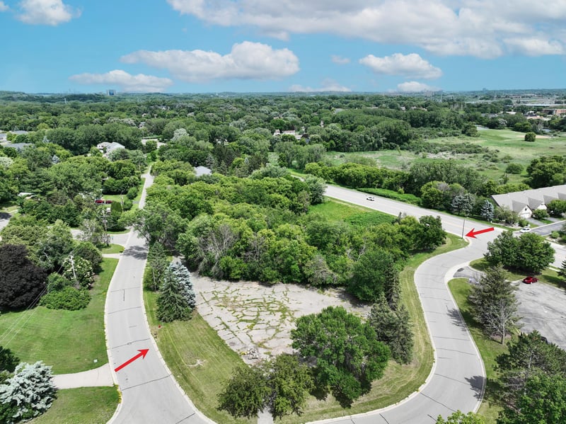 13901 St Andrews Dr, Eden Prairie, MN 55344